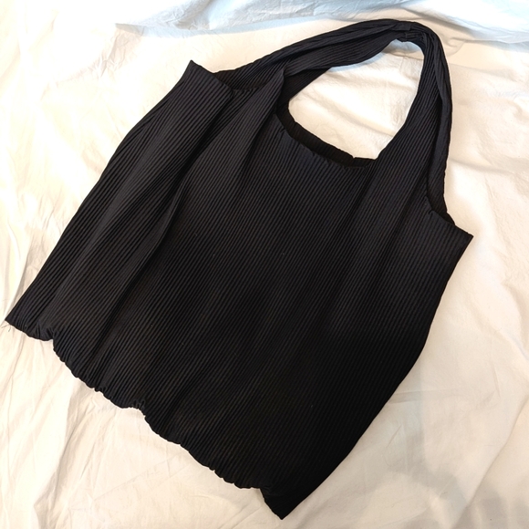 COS Oversized Pleated Shoulder Bag - Picture 5 of 6